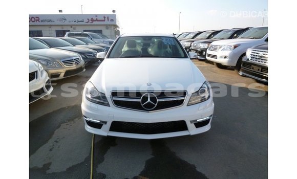 Buy Import Mercedes-Benz 200 White Car in Import - Dubai in A'ana Buy Import Mercedes-Benz 200 White Car in Import - Dubai in A'ana