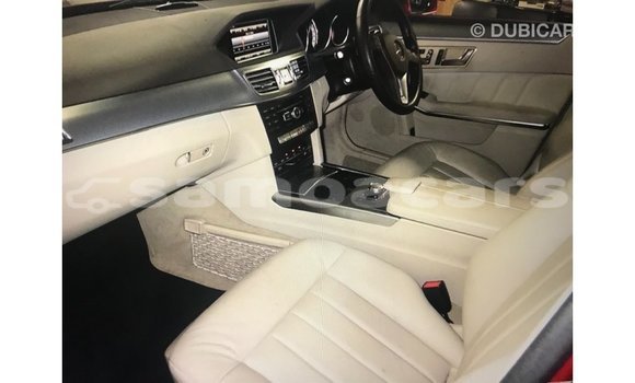 Buy Import Mercedes-Benz 190 Other Car in Import - Dubai in A'ana Buy Import Mercedes-Benz 190 Other Car in Import - Dubai in A'ana