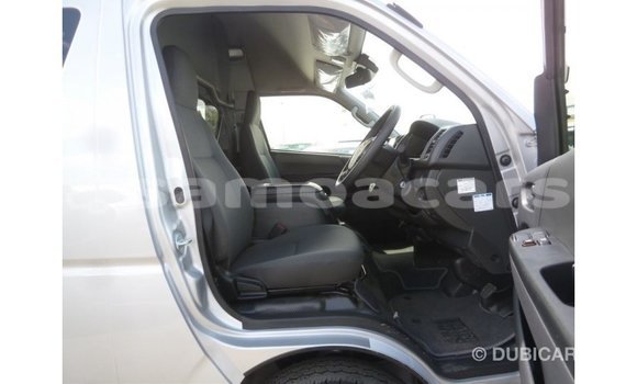 Buy Import Toyota Hiace Other Car in Import - Dubai in A'ana Buy Import Toyota Hiace Other Car in Import - Dubai in A'ana