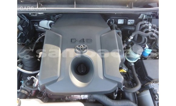 Buy Import Toyota Prado White Car in Import - Dubai in A'ana Buy Import Toyota Prado White Car in Import - Dubai in A'ana