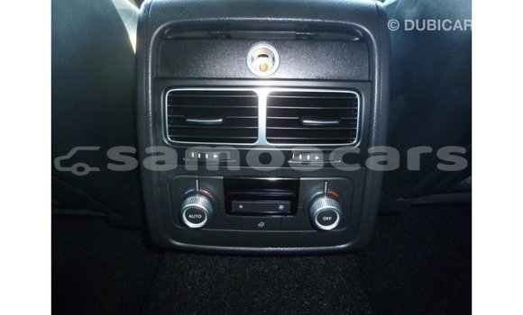 Acheter Import Voiture Volkswagen Touareg Blanc à Import - Dubai, A'ana Acheter Import Voiture Volkswagen Touareg Blanc à Import - Dubai, A'ana