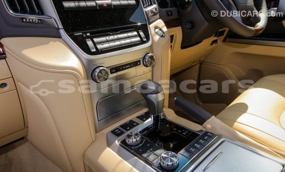 Buy Import Toyota Land Cruiser Black Car in Import - Dubai in A'ana Buy Import Toyota Land Cruiser Black Car in Import - Dubai in A'ana