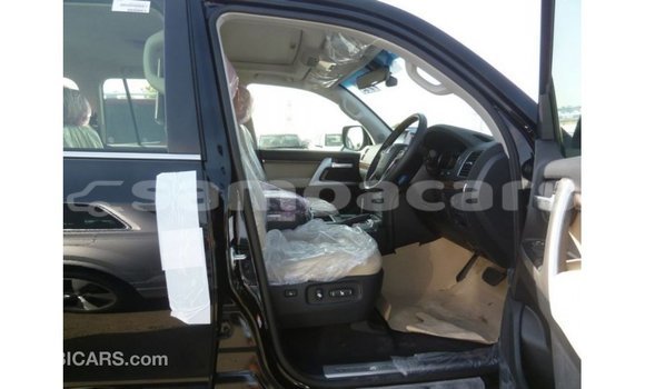 Buy Import Toyota Land Cruiser Black Car in Import - Dubai in A'ana Buy Import Toyota Land Cruiser Black Car in Import - Dubai in A'ana