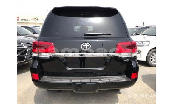 Buy Import Toyota Land Cruiser Black Car in Import - Dubai in A'ana Buy Import Toyota Land Cruiser Black Car in Import - Dubai in A'ana