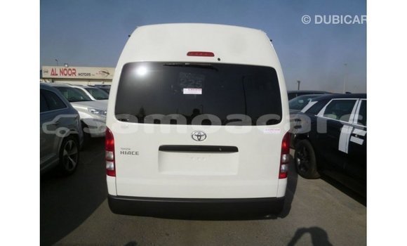 Acheter Import Voiture Toyota Hiace Blanc à Import - Dubai, A'ana Acheter Import Voiture Toyota Hiace Blanc à Import - Dubai, A'ana
