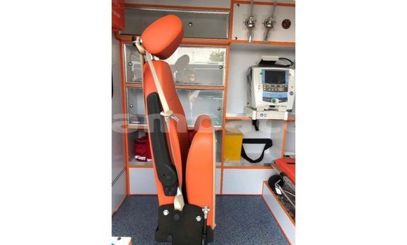 Buy Import Toyota Hiace White Car in Import - Dubai in A'ana Buy Import Toyota Hiace White Car in Import - Dubai in A'ana