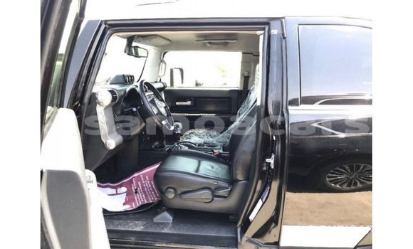 Buy Import Toyota FJ Cruiser Black Car in Import - Dubai in A'ana Buy Import Toyota FJ Cruiser Black Car in Import - Dubai in A'ana