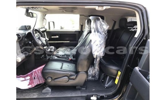 Buy Import Toyota FJ Cruiser Black Car in Import - Dubai in A'ana Buy Import Toyota FJ Cruiser Black Car in Import - Dubai in A'ana