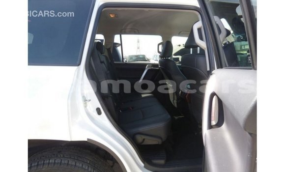 Buy Import Toyota Prado White Car in Import - Dubai in A'ana Buy Import Toyota Prado White Car in Import - Dubai in A'ana