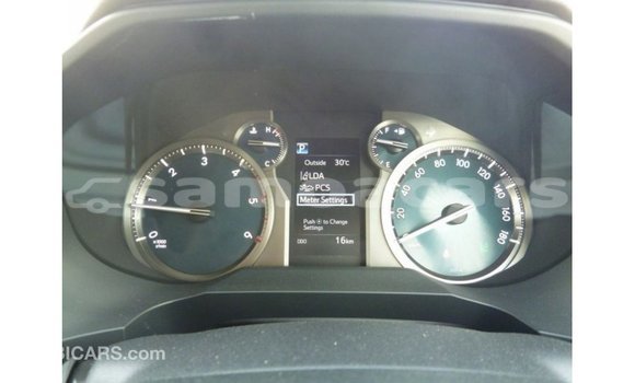 Buy Import Toyota Prado White Car in Import - Dubai in A'ana Buy Import Toyota Prado White Car in Import - Dubai in A'ana