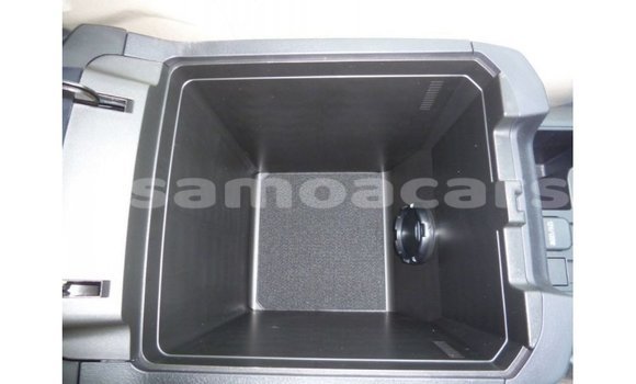 Buy Import Toyota Prado White Car in Import - Dubai in A'ana Buy Import Toyota Prado White Car in Import - Dubai in A'ana