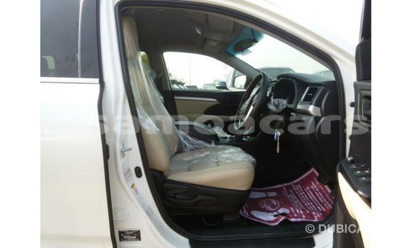 Buy Import Toyota Kluger White Car in Import - Dubai in A'ana Buy Import Toyota Kluger White Car in Import - Dubai in A'ana