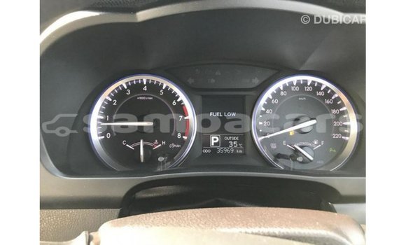 Buy Import Toyota Kluger White Car in Import - Dubai in A'ana Buy Import Toyota Kluger White Car in Import - Dubai in A'ana