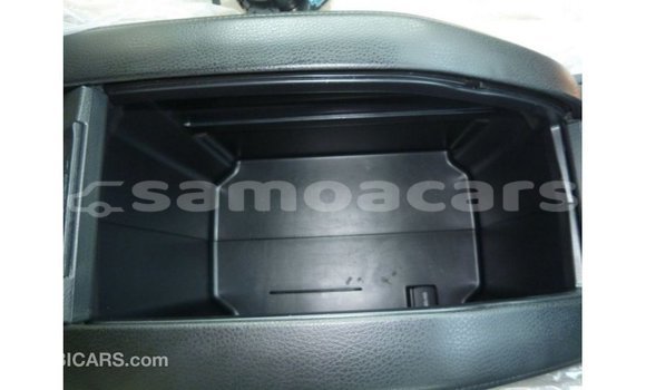 Buy Import Toyota Kluger White Car in Import - Dubai in A'ana Buy Import Toyota Kluger White Car in Import - Dubai in A'ana