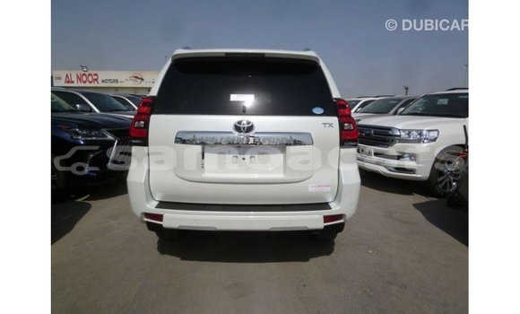 Buy Import Toyota Prado White Car in Import - Dubai in A'ana Buy Import Toyota Prado White Car in Import - Dubai in A'ana
