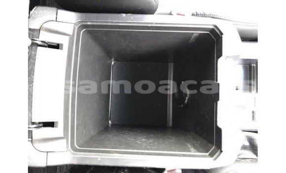 Buy Import Toyota Prado White Car in Import - Dubai in A'ana Buy Import Toyota Prado White Car in Import - Dubai in A'ana