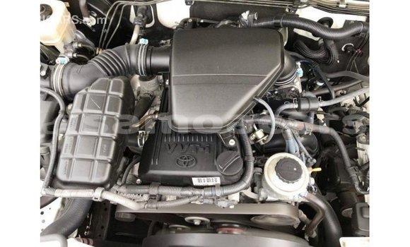 Buy Import Toyota Prado White Car in Import - Dubai in A'ana Buy Import Toyota Prado White Car in Import - Dubai in A'ana