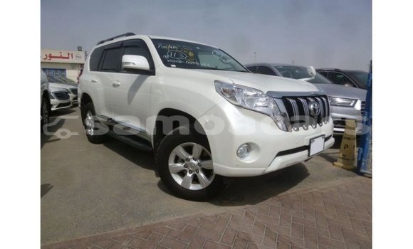 Buy Import Toyota Prado White Car in Import - Dubai in A'ana Buy Import Toyota Prado White Car in Import - Dubai in A'ana