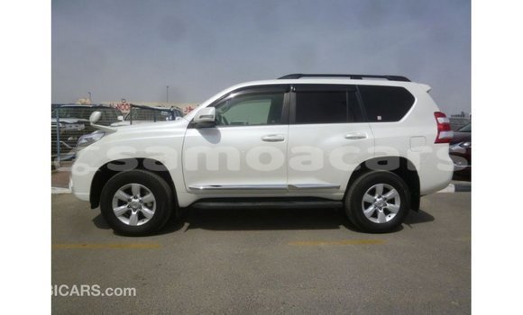 Buy Import Toyota Prado White Car in Import - Dubai in A'ana Buy Import Toyota Prado White Car in Import - Dubai in A'ana