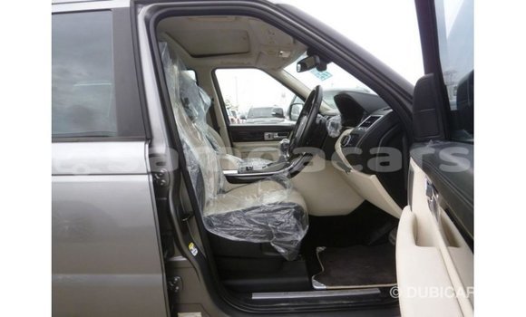 Buy Import Land Rover Range Rover Other Car in Import - Dubai in A'ana Buy Import Land Rover Range Rover Other Car in Import - Dubai in A'ana