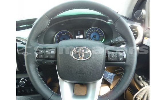 Buy Import Toyota Hilux Black Car in Import - Dubai in A'ana Buy Import Toyota Hilux Black Car in Import - Dubai in A'ana