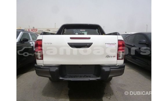 Buy Import Toyota Hilux White Car in Import - Dubai in A'ana Buy Import Toyota Hilux White Car in Import - Dubai in A'ana