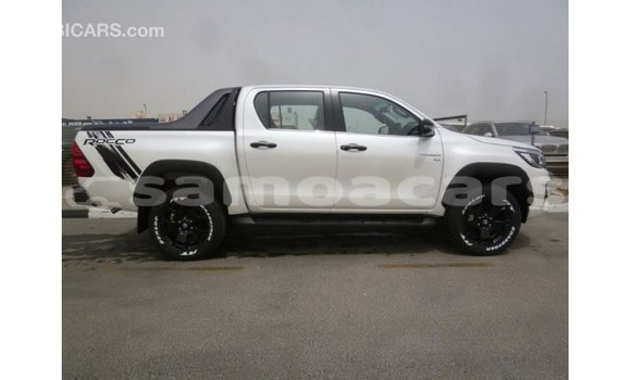 Buy Import Toyota Hilux White Car in Import - Dubai in A'ana Buy Import Toyota Hilux White Car in Import - Dubai in A'ana