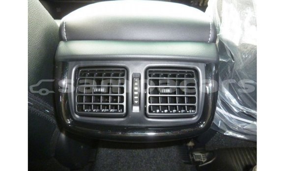 Buy Import Toyota Hilux White Car in Import - Dubai in A'ana Buy Import Toyota Hilux White Car in Import - Dubai in A'ana