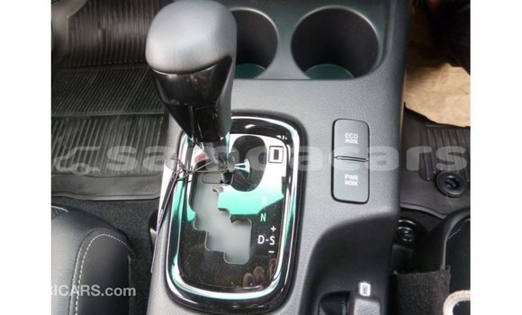 Buy Import Toyota Hilux White Car in Import - Dubai in A'ana Buy Import Toyota Hilux White Car in Import - Dubai in A'ana