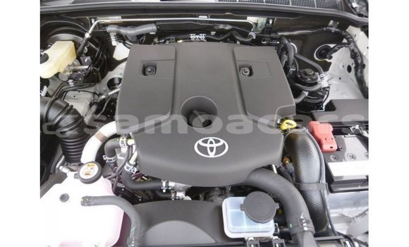 Buy Import Toyota Hilux White Car in Import - Dubai in A'ana Buy Import Toyota Hilux White Car in Import - Dubai in A'ana