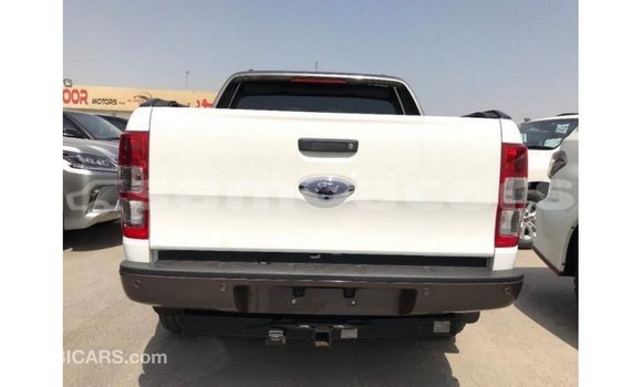 Acheter Import Voiture Ford Ranger Blanc à Import - Dubai, A'ana Acheter Import Voiture Ford Ranger Blanc à Import - Dubai, A'ana