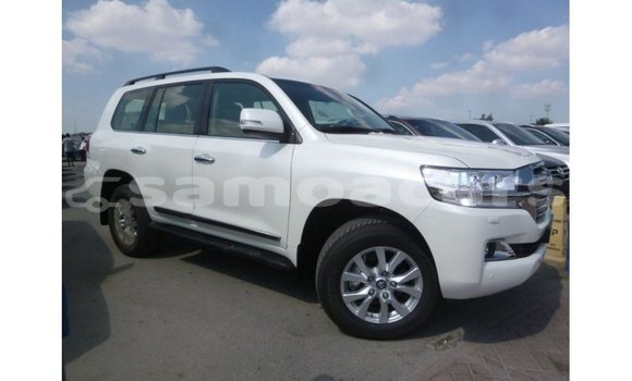 Buy Import Toyota Land Cruiser White Car in Import - Dubai in A'ana Buy Import Toyota Land Cruiser White Car in Import - Dubai in A'ana