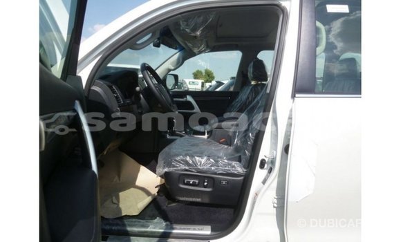 Buy Import Toyota Land Cruiser White Car in Import - Dubai in A'ana Buy Import Toyota Land Cruiser White Car in Import - Dubai in A'ana