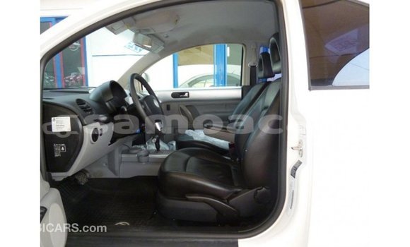 Buy Import Volkswagen Beetle White Car in Import - Dubai in A'ana Buy Import Volkswagen Beetle White Car in Import - Dubai in A'ana