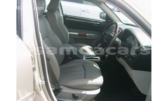 Buy Import Chrysler 300 Beige Car in Import - Dubai in A'ana Buy Import Chrysler 300 Beige Car in Import - Dubai in A'ana