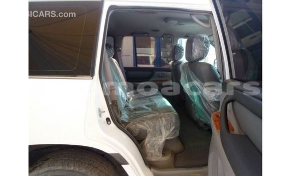 Buy Import Toyota Land Cruiser White Car in Import - Dubai in A'ana Buy Import Toyota Land Cruiser White Car in Import - Dubai in A'ana