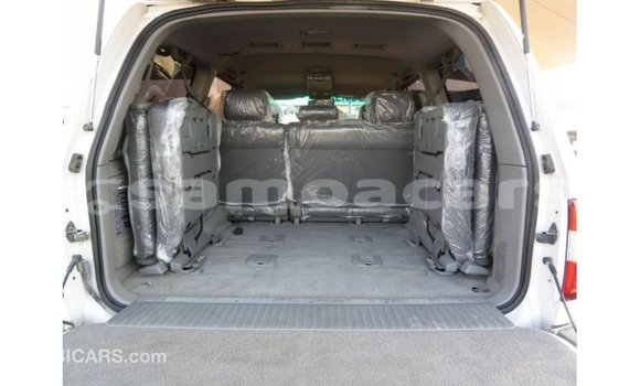 Buy Import Toyota Land Cruiser White Car in Import - Dubai in A'ana Buy Import Toyota Land Cruiser White Car in Import - Dubai in A'ana