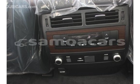 Acheter Import Voiture Toyota Land Cruiser Blanc à Import - Dubai, A'ana Acheter Import Voiture Toyota Land Cruiser Blanc à Import - Dubai, A'ana