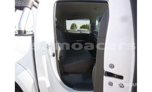 Buy Import Toyota Hilux White Car in Import - Dubai in A'ana Buy Import Toyota Hilux White Car in Import - Dubai in A'ana