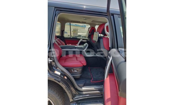 Buy Import Toyota Land Cruiser Black Car in Import - Dubai in A'ana Buy Import Toyota Land Cruiser Black Car in Import - Dubai in A'ana