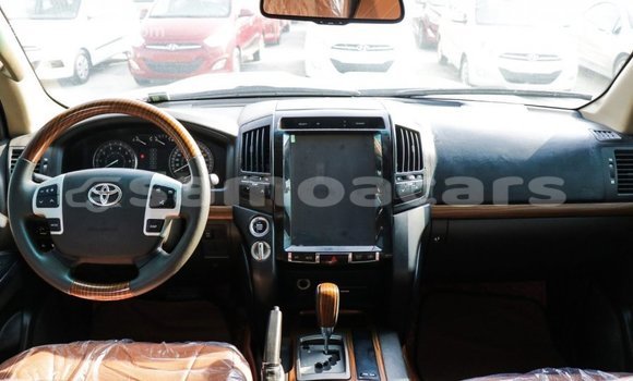 Buy Import Toyota Land Cruiser Black Car in Import - Dubai in A'ana Buy Import Toyota Land Cruiser Black Car in Import - Dubai in A'ana