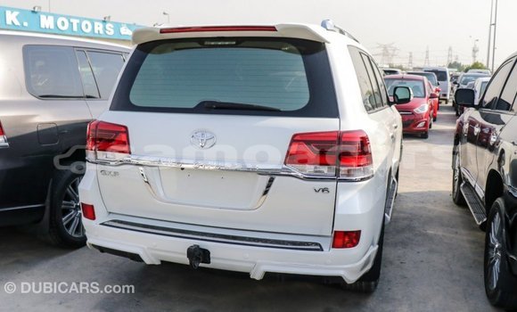 Buy Import Toyota Land Cruiser White Car in Import - Dubai in A'ana Buy Import Toyota Land Cruiser White Car in Import - Dubai in A'ana