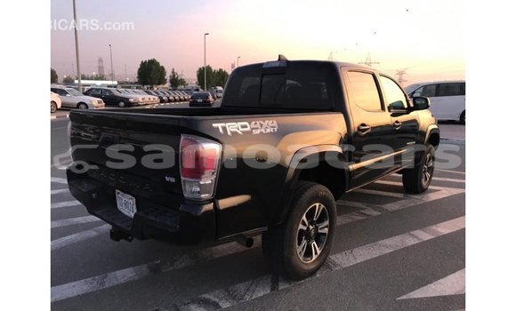 Acheter Import Voiture Toyota Tacoma Noir à Import - Dubai, A'ana Acheter Import Voiture Toyota Tacoma Noir à Import - Dubai, A'ana