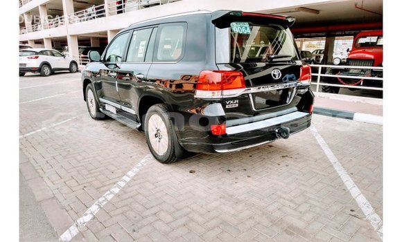 Buy Import Toyota Land Cruiser Black Car in Import - Dubai in A'ana Buy Import Toyota Land Cruiser Black Car in Import - Dubai in A'ana