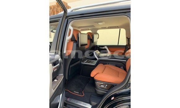 Buy Import Toyota Land Cruiser Black Car in Import - Dubai in A'ana Buy Import Toyota Land Cruiser Black Car in Import - Dubai in A'ana