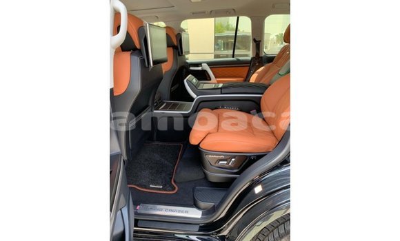 Buy Import Toyota Land Cruiser Black Car in Import - Dubai in A'ana Buy Import Toyota Land Cruiser Black Car in Import - Dubai in A'ana