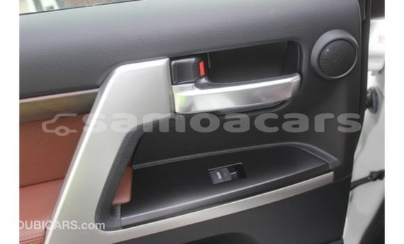 Buy Import Toyota Land Cruiser White Car in Import - Dubai in A'ana Buy Import Toyota Land Cruiser White Car in Import - Dubai in A'ana