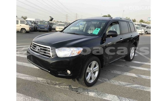 Acheter Import Voiture Toyota Highlander Noir à Import - Dubai, A'ana Acheter Import Voiture Toyota Highlander Noir à Import - Dubai, A'ana