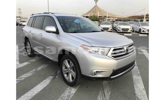 Acheter Import Voiture Toyota Highlander Autre à Import - Dubai, A'ana Acheter Import Voiture Toyota Highlander Autre à Import - Dubai, A'ana