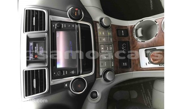 Acheter Import Voiture Toyota Highlander Autre à Import - Dubai, A'ana Acheter Import Voiture Toyota Highlander Autre à Import - Dubai, A'ana